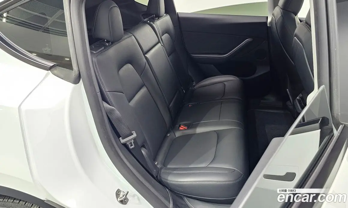 Tesla Model Y 2024 0.2 автомат (гидро), фото 16