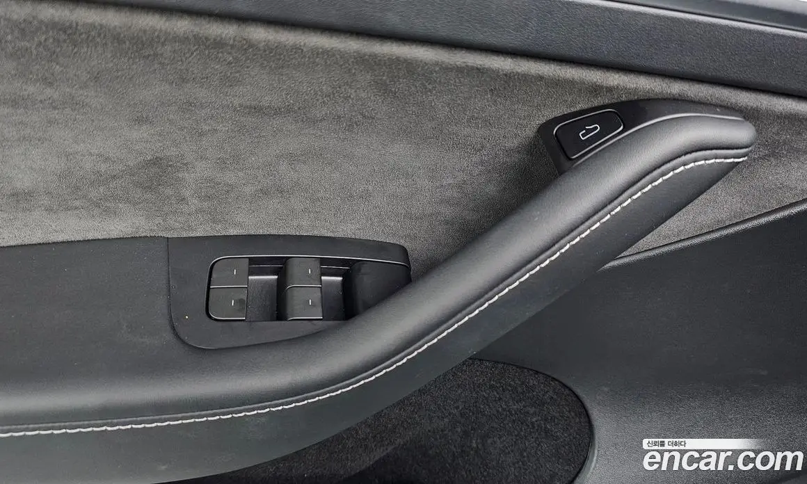Tesla Model Y 2024 0.2 автомат (гидро), фото 27
