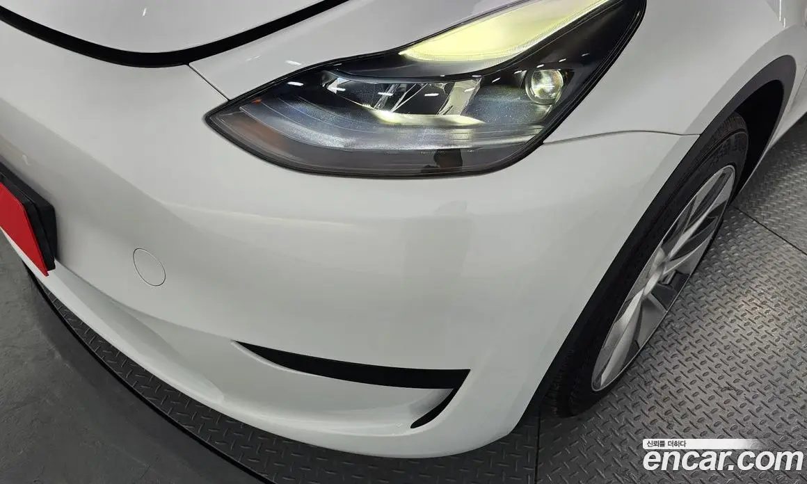 Tesla Model Y 2024 0.2 автомат (гидро), фото 7