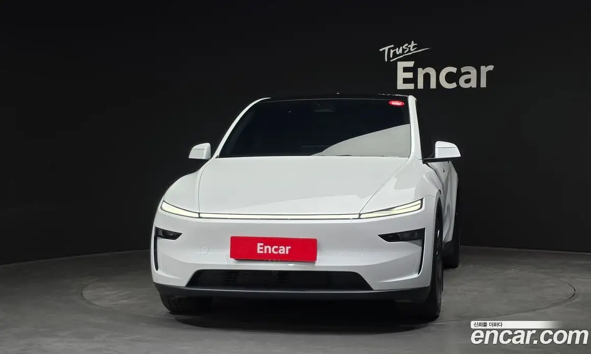 Tesla Model Y 2025 0.2 автомат (гидро), фото 3