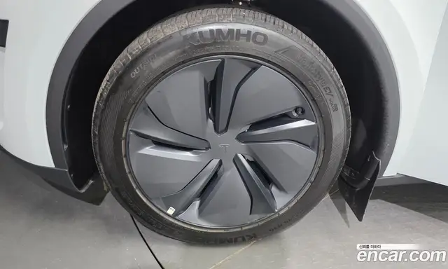 Tesla Model Y 2025 0.2 автомат (гидро), миниатюра 5