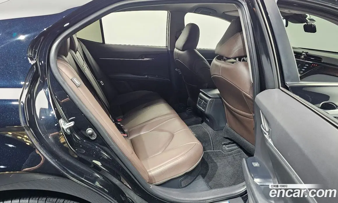 Toyota Camry 2019 2.5 автомат (гидро), фото 17