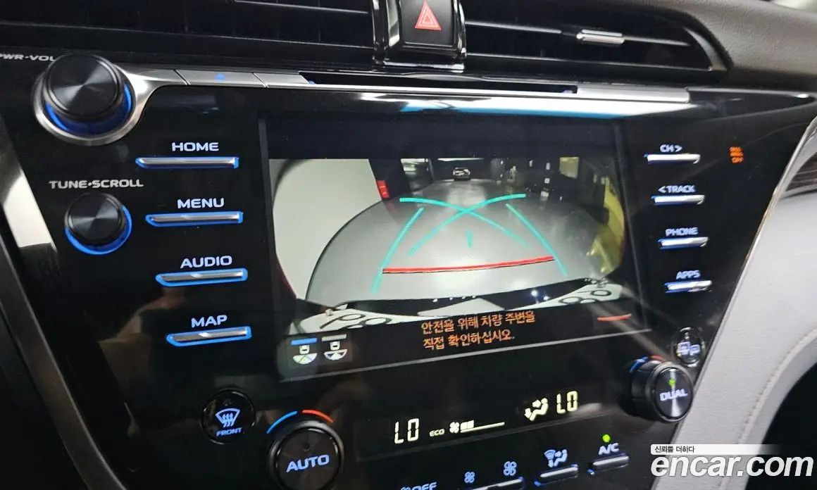 Toyota Camry 2019 2.5 автомат (гидро), фото 20