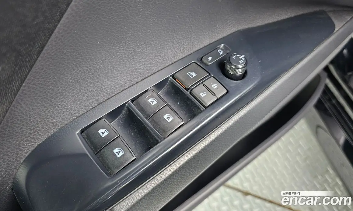 Toyota Camry 2019 2.5 автомат (гидро), фото 29