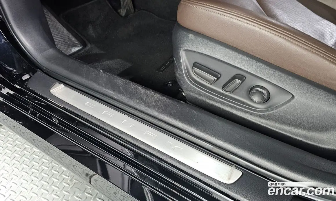 Toyota Camry 2019 2.5 автомат (гидро), фото 30