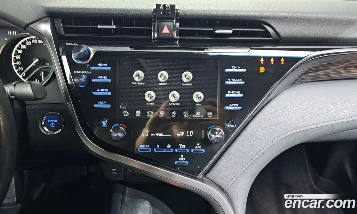 Toyota Camry 2019 2.5 автомат (гидро), фото 31