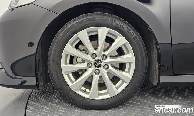 Toyota Camry 2019 2.5 автомат (гидро), миниатюра 5