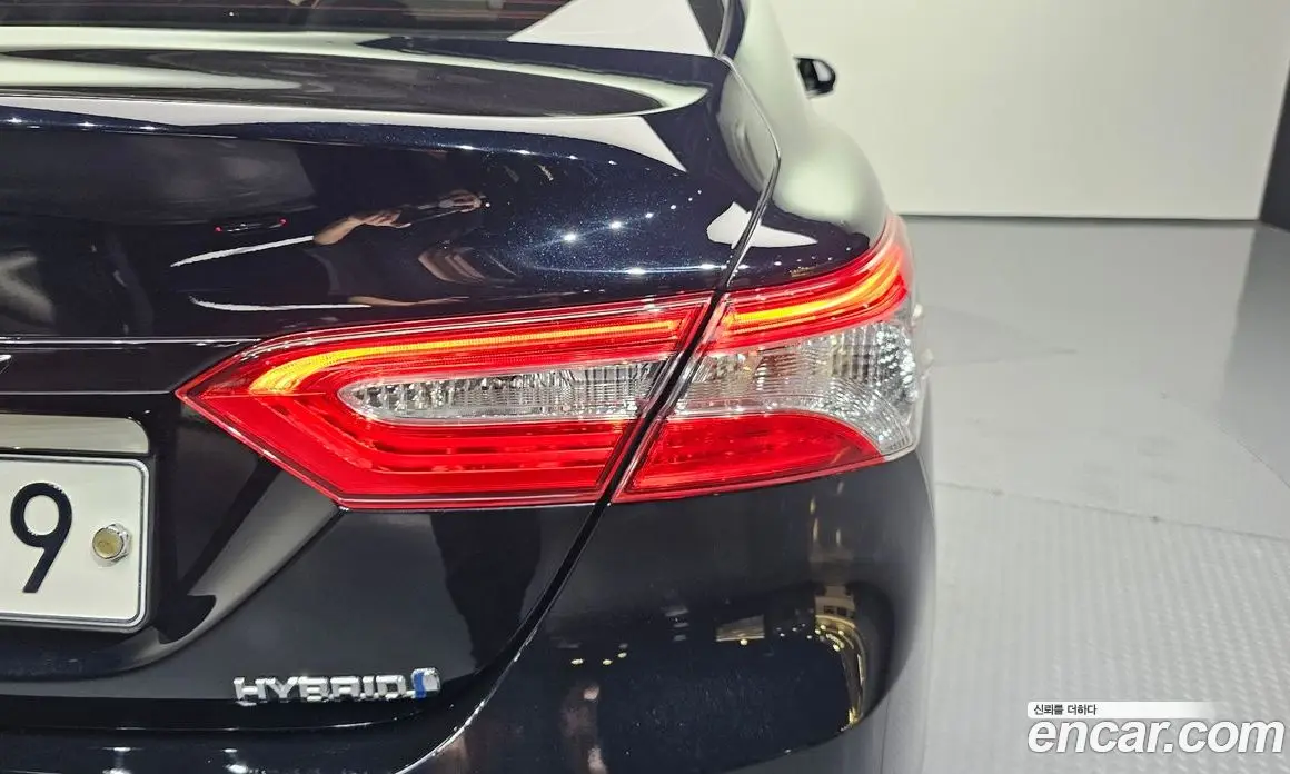 Toyota Camry 2019 2.5 автомат (гидро), фото 9