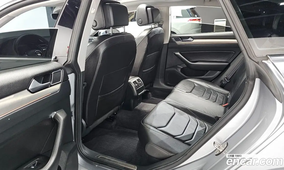 Volkswagen Arteon 2018 2.0 автомат (гидро), фото 11