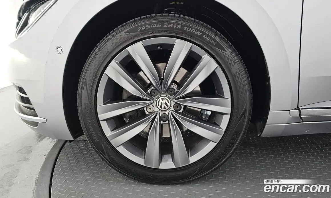 Volkswagen Arteon 2018 2.0 автомат (гидро), фото 5