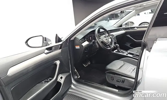 Volkswagen Arteon 2018 2.0 автомат (гидро), миниатюра 10