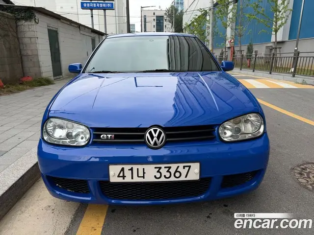 Volkswagen Golf 2000 1.8 механика, миниатюра 1