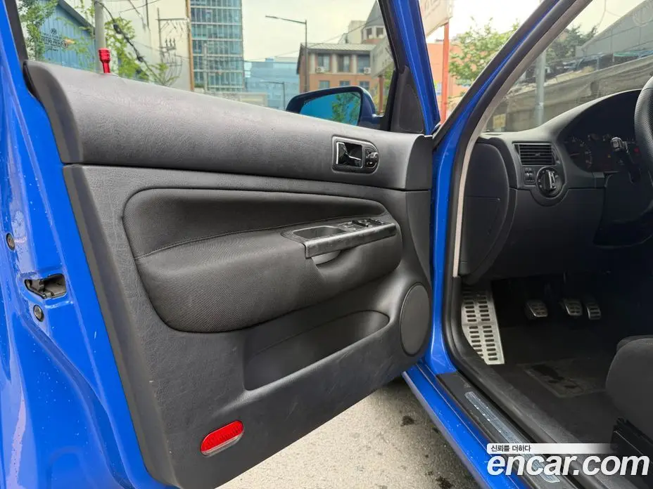 Volkswagen Golf 2000 1.8 механика, фото 13
