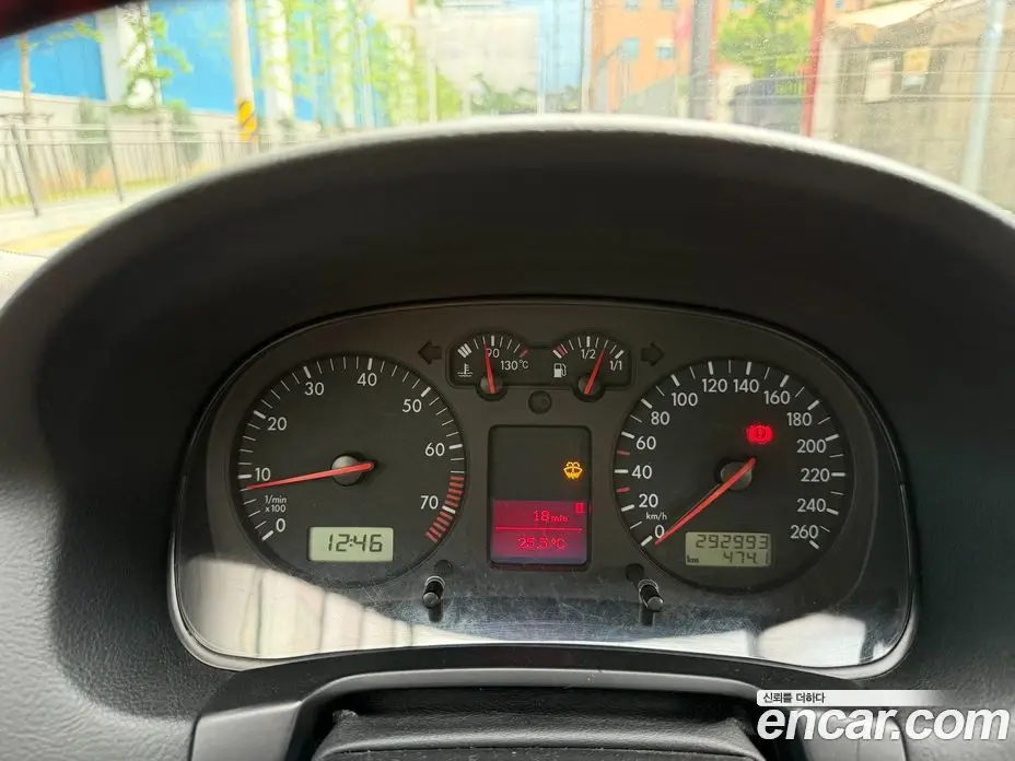 Volkswagen Golf 2000 1.8 механика, фото 16