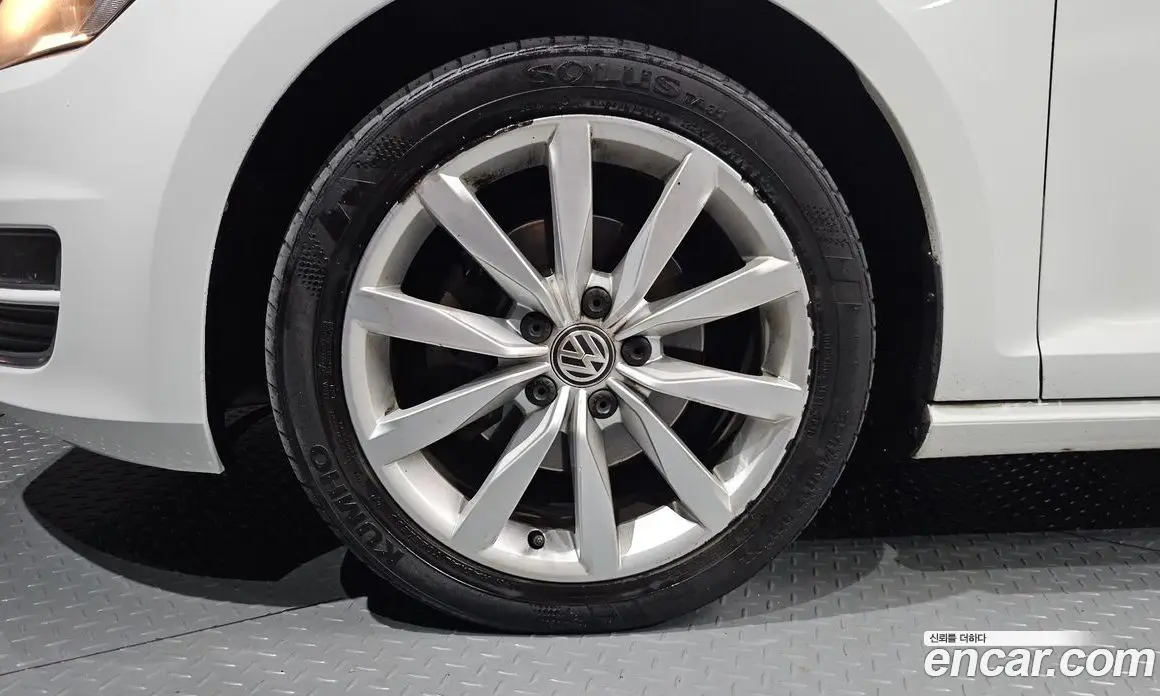 Volkswagen Golf 2014 1.6 автомат (гидро), фото 5
