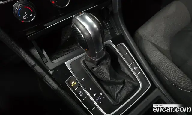 Volkswagen Golf 2014 1.6 автомат (гидро), миниатюра 9