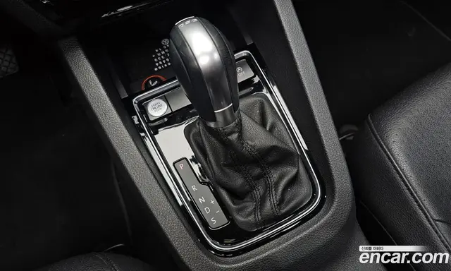 Volkswagen Jetta 2015 2.0 автомат (гидро), миниатюра 11
