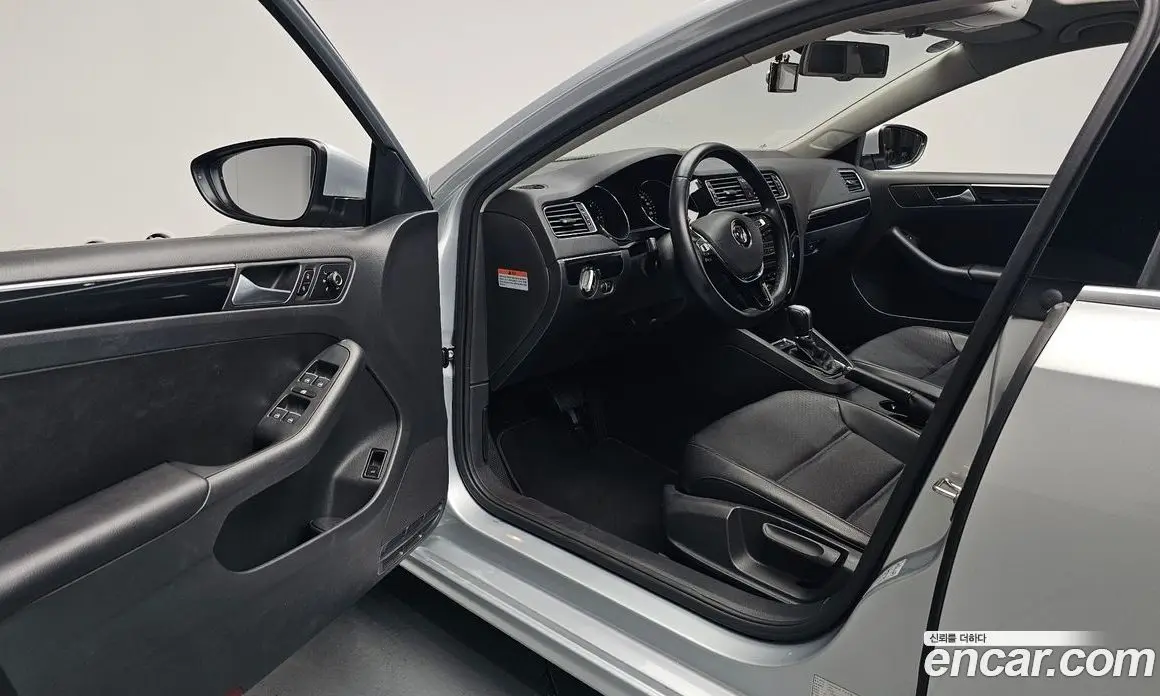 Volkswagen Jetta 2015 2.0 автомат (гидро), фото 12