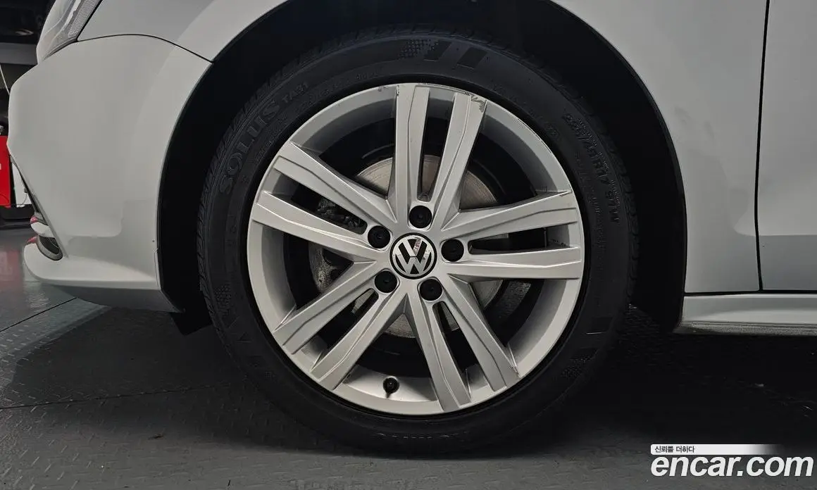 Volkswagen Jetta 2015 2.0 автомат (гидро), фото 4