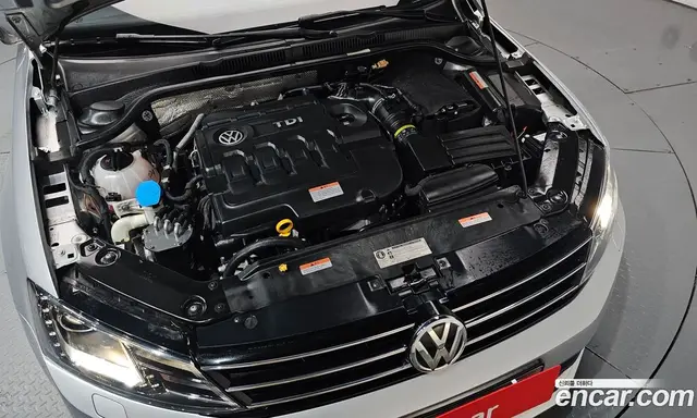 Volkswagen Jetta 2015 2.0 автомат (гидро), миниатюра 5
