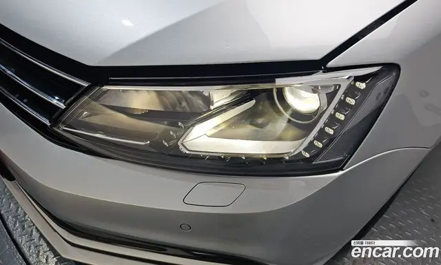 Volkswagen Jetta 2015 2.0 автомат (гидро), миниатюра 7