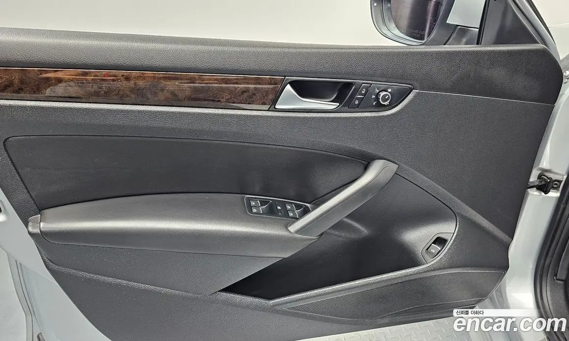 Volkswagen Passat 2014 2.0 автомат (гидро), фото 13