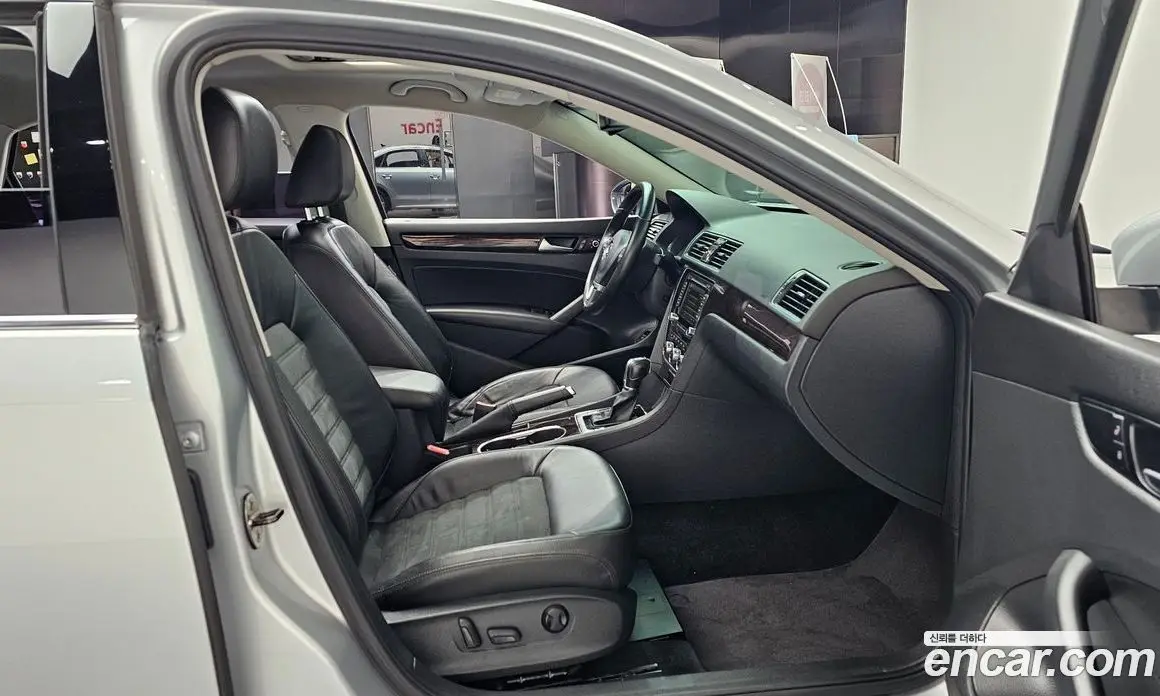 Volkswagen Passat 2014 2.0 автомат (гидро), фото 15