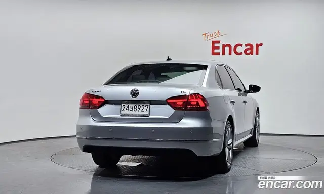 Volkswagen Passat 2014 2.0 автомат (гидро), миниатюра 3