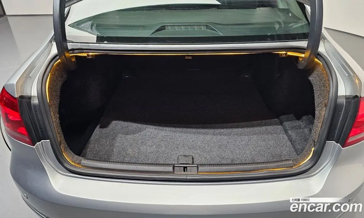 Volkswagen Passat 2014 2.0 автомат (гидро), фото 25
