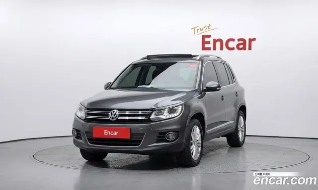 Volkswagen Tiguan 2015 2.0 автомат (гидро), миниатюра 3