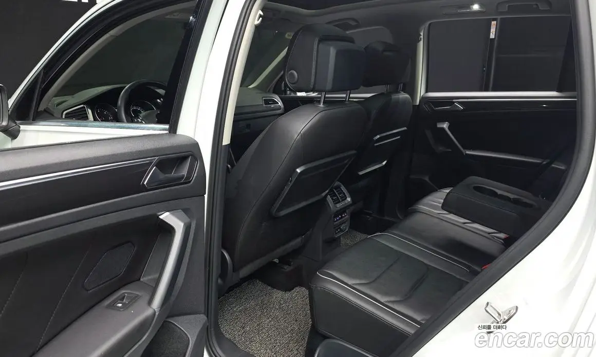 Volkswagen Tiguan 2019 2.0 автомат (гидро), фото 11