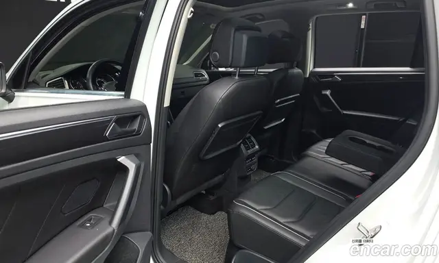 Volkswagen Tiguan 2019 2.0 автомат (гидро), миниатюра 11