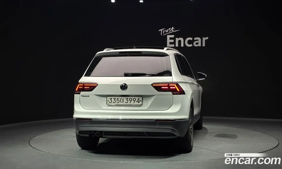 Volkswagen Tiguan 2019 2.0 автомат (гидро), фото 4