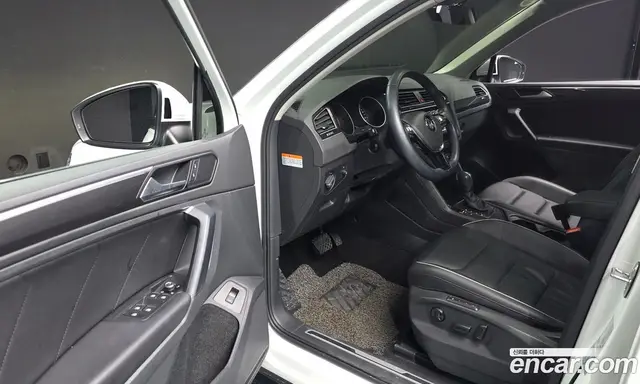 Volkswagen Tiguan 2019 2.0 автомат (гидро), миниатюра 10
