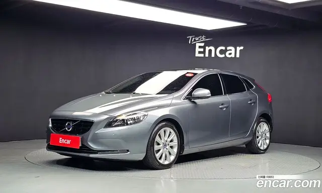 Volvo V40, 2015, 138 901 км