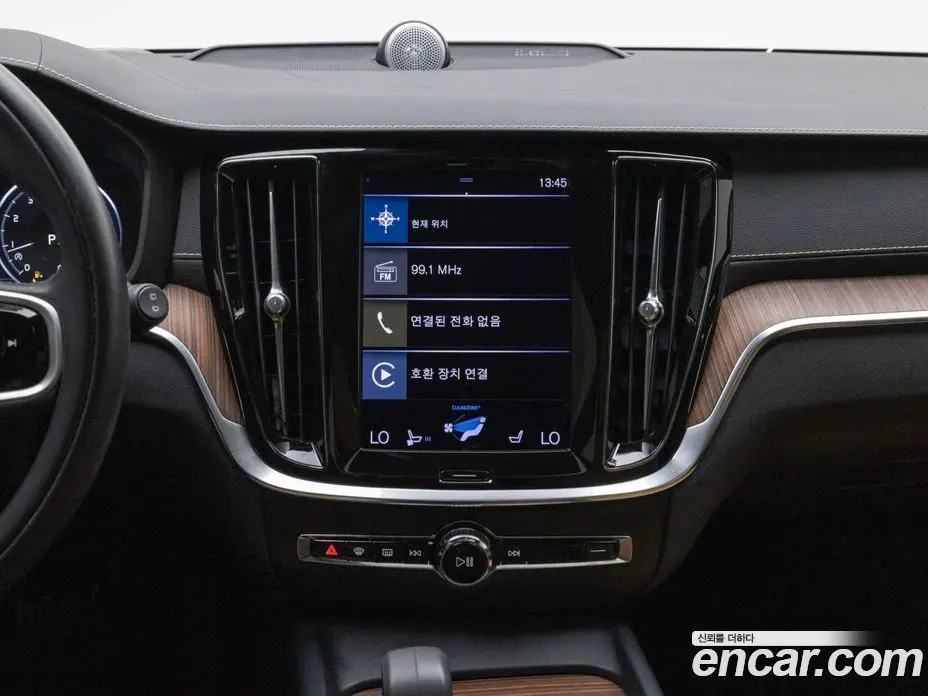 Volvo V60 2022 2.0 автомат (гидро), фото 15