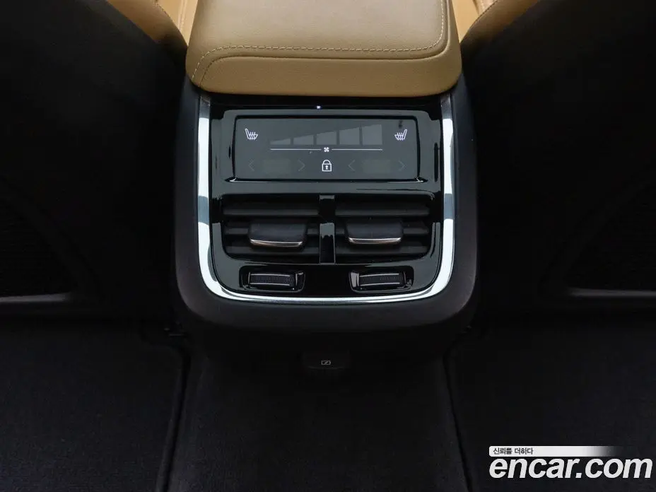 Volvo V60 2022 2.0 автомат (гидро), фото 18