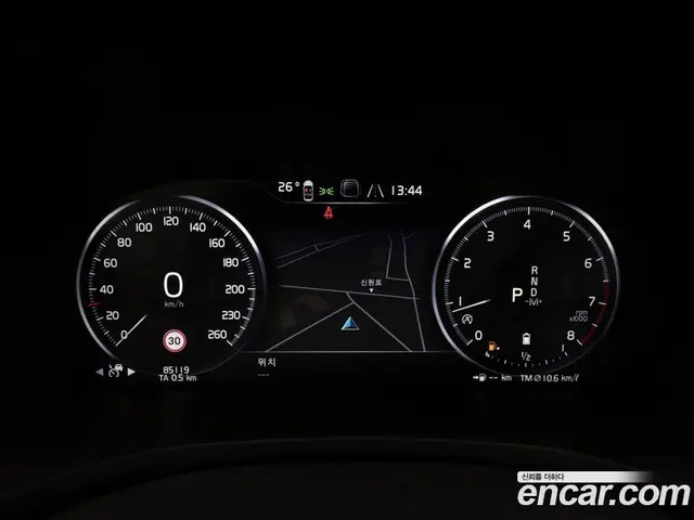 Volvo V60 2022 2.0 автомат (гидро), миниатюра 8