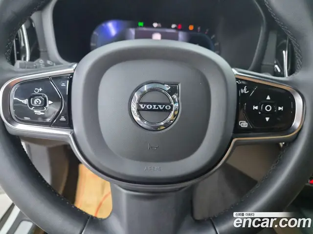 Volvo V60 2023 2.0 автомат (гидро), миниатюра 12