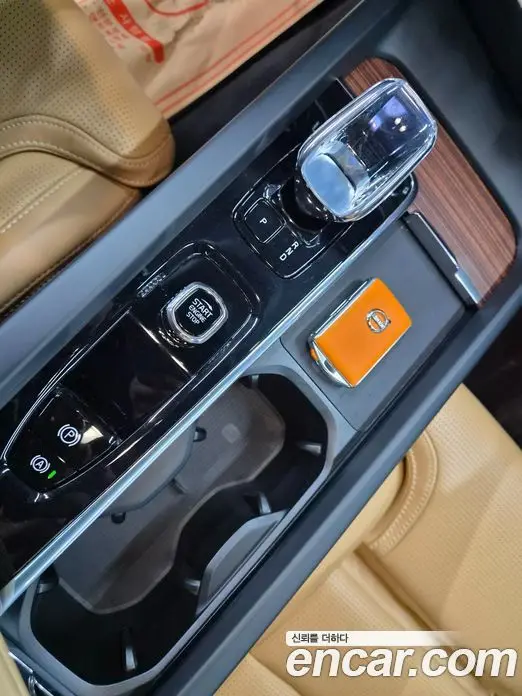 Volvo V60 2023 2.0 автомат (гидро), фото 17