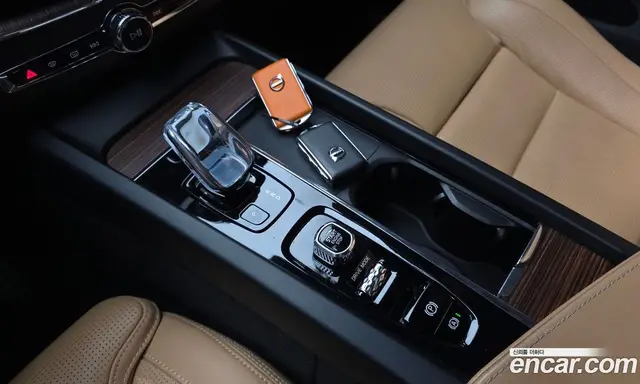 Volvo XC60 2021 2.0 автомат (гидро), миниатюра 12