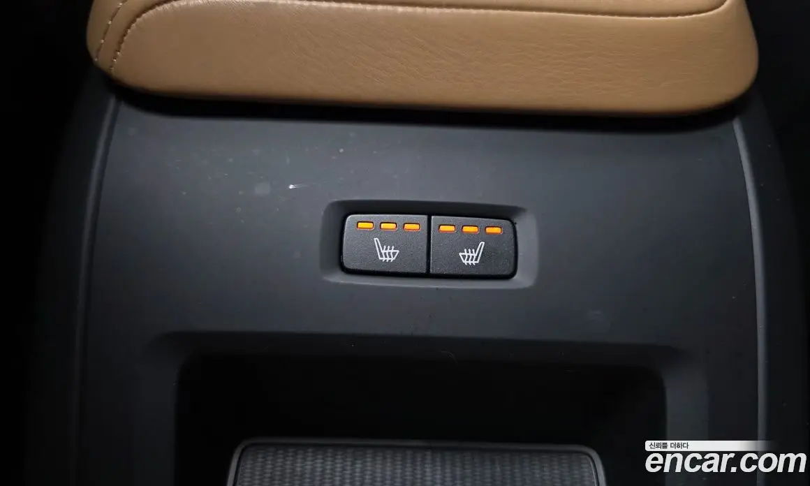 Volvo XC60 2021 2.0 автомат (гидро), фото 29