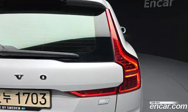 Volvo XC60 2021 2.0 автомат (гидро), миниатюра 9