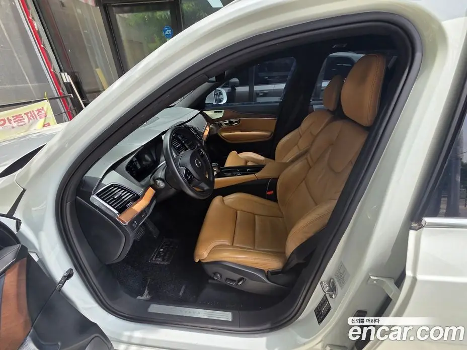 Volvo XC90 2016 2.0 автомат (гидро), фото 8