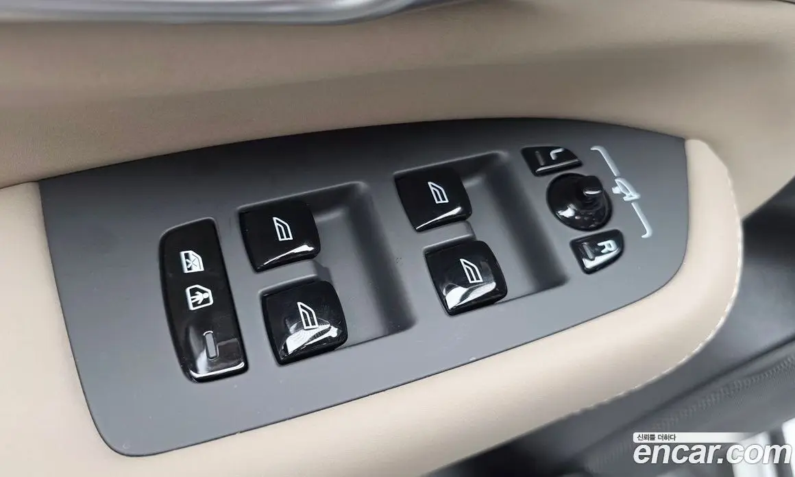 Volvo XC90 2025 2.0 автомат (гидро), фото 28