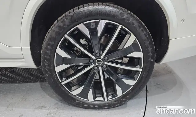 Volvo XC90 2025 2.0 автомат (гидро), миниатюра 7