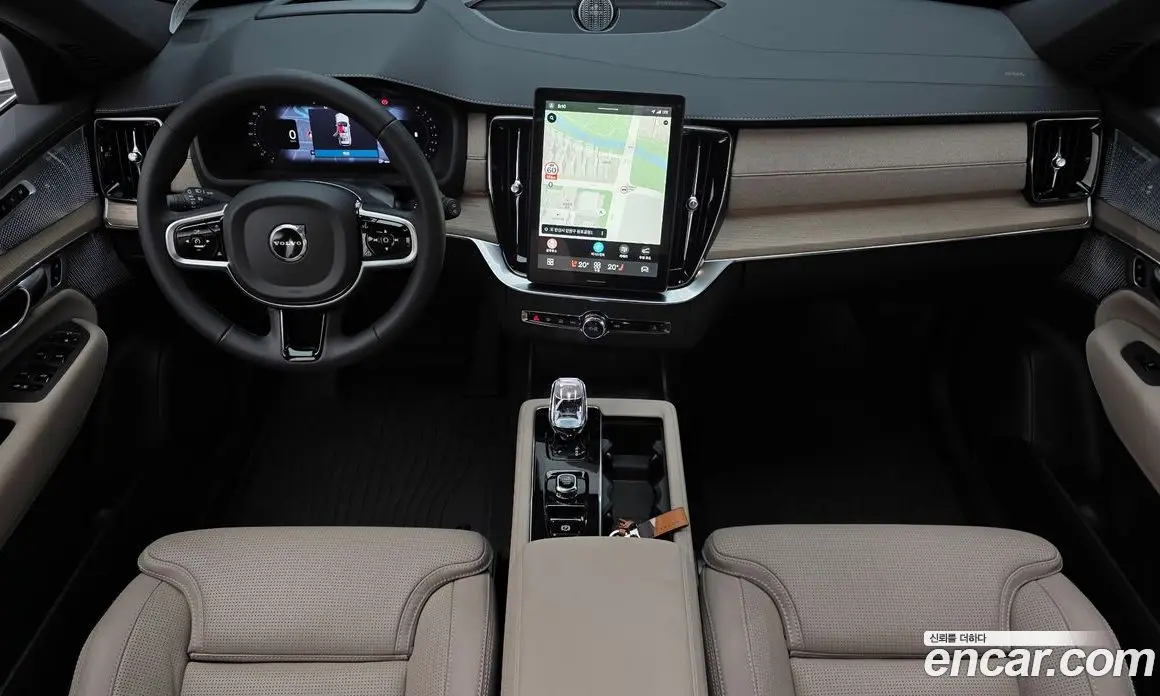 Volvo XC90 2025 2.0 автомат (гидро), фото 10