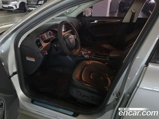 Audi A4 2011 2.0 автомат (гидро), миниатюра 7 Audi A4 2011 2.0 автомат (гидро), миниатюра 7