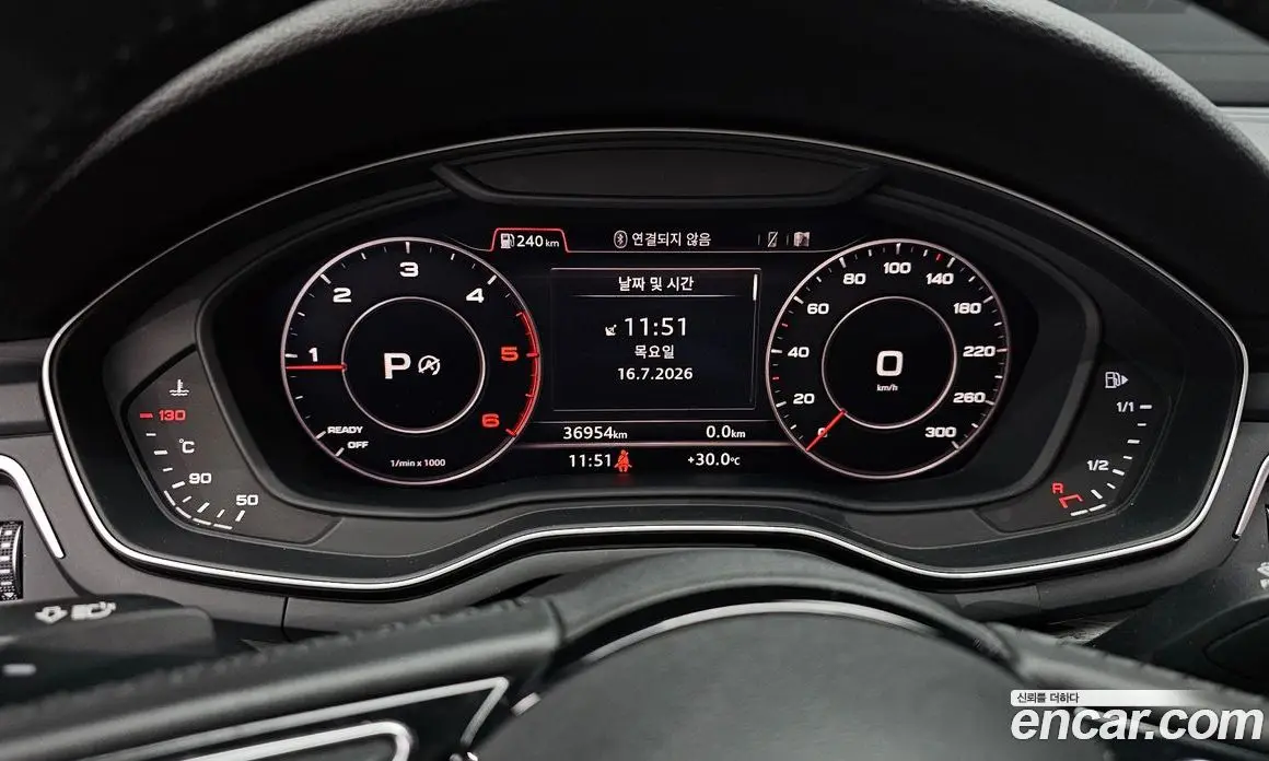 Audi A4 2018 2.0 автомат (гидро), фото 11