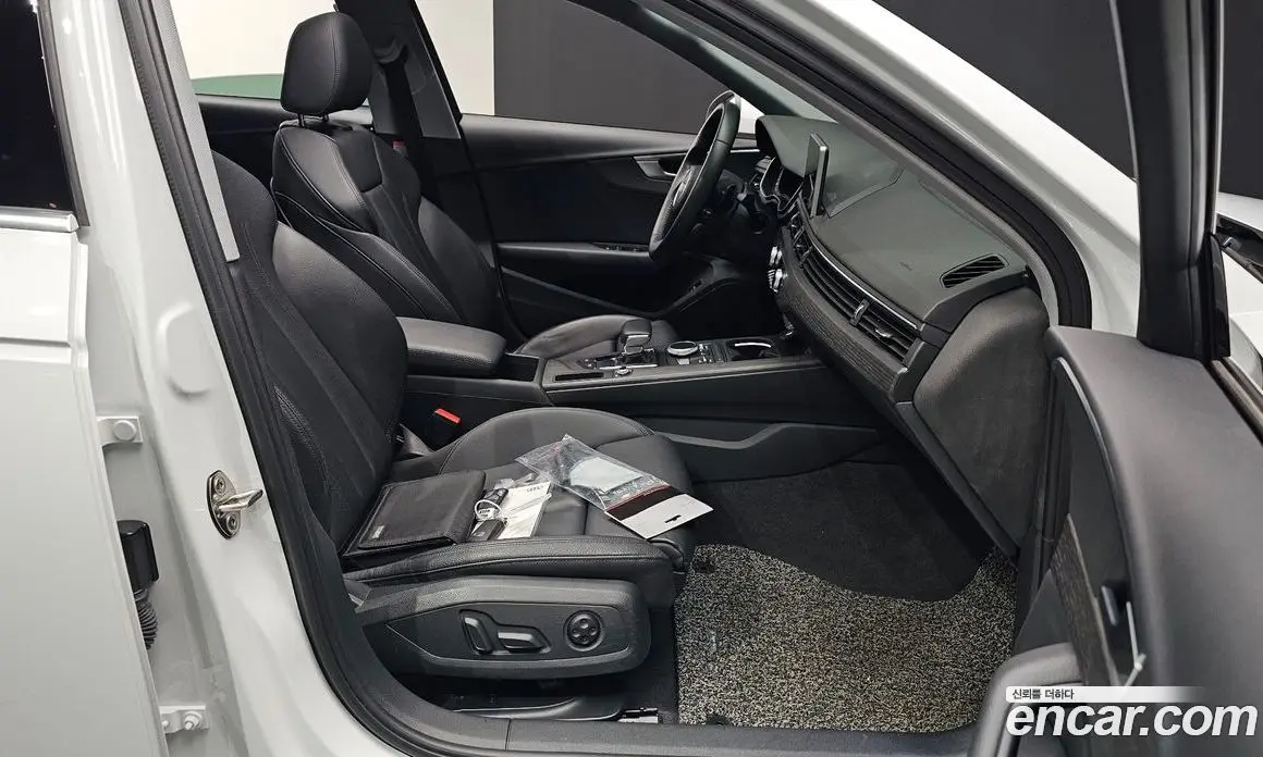 Audi A4 2018 2.0 автомат (гидро), фото 16